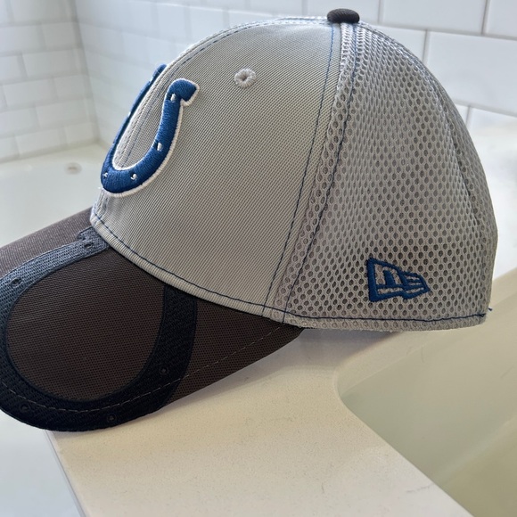 EUC like new New Era Denver Colts baseball Cap size M/L. Grey blue and black. - Picture 2 of 9